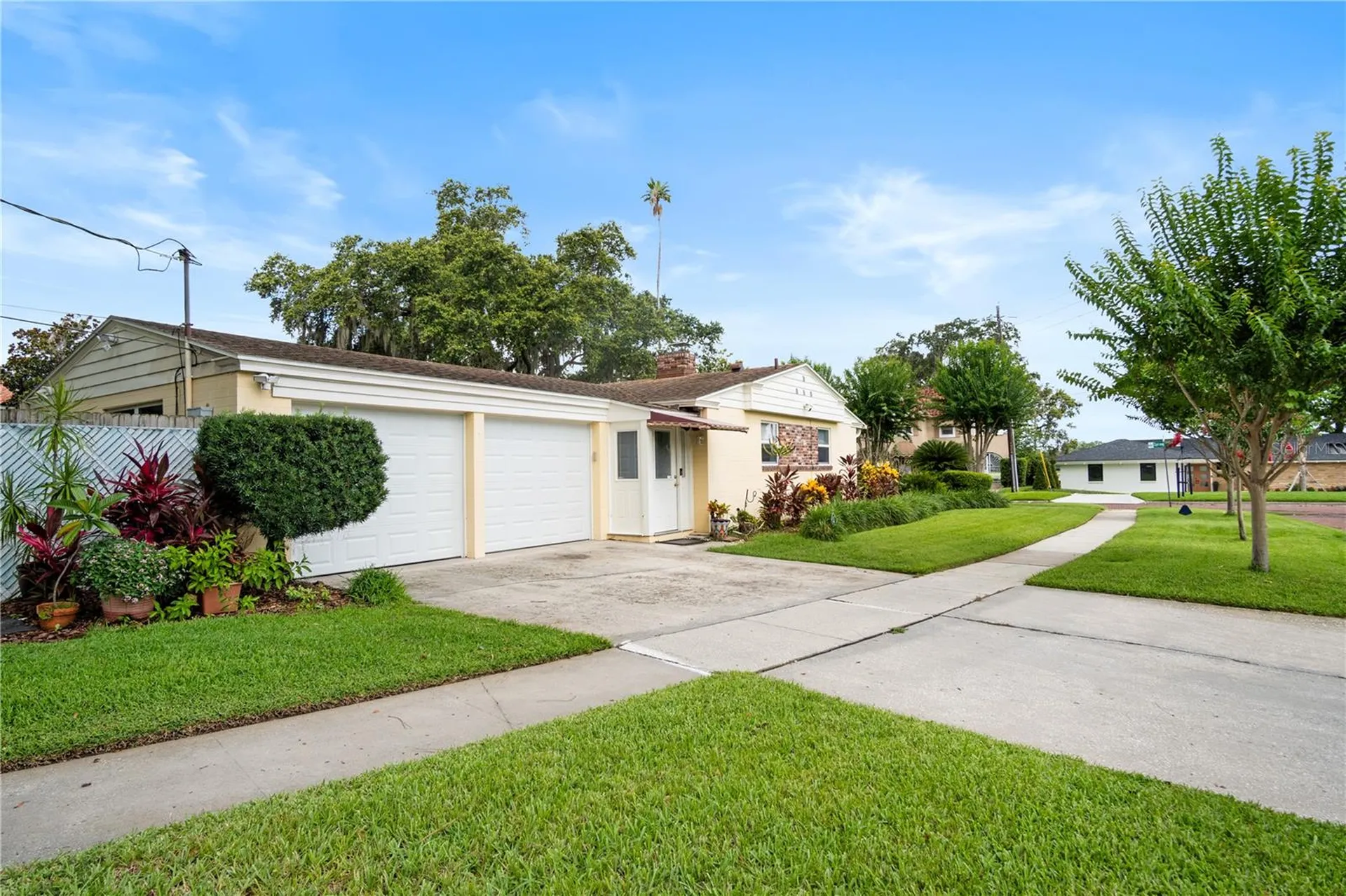1228 Spring Lake Drive Orlando FL 32804