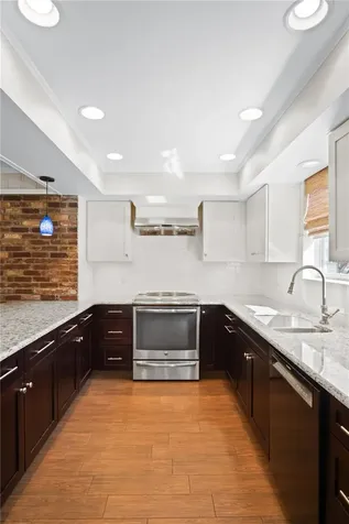 1228 Spring Lake Drive Orlando FL 32804
