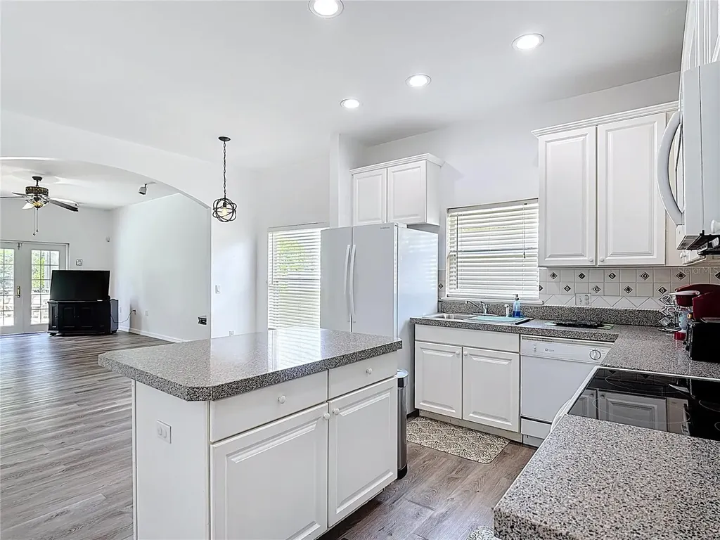 799 Hacienda Circle Kissimmee FL 34741