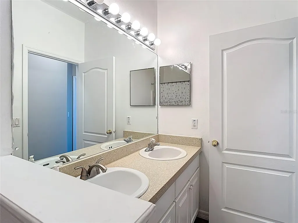 799 Hacienda Circle Kissimmee FL 34741