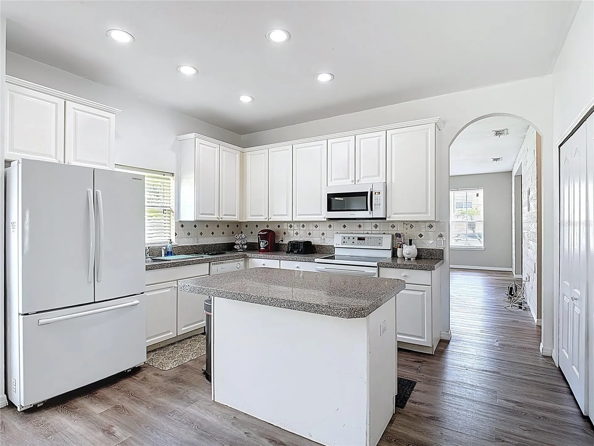 799 Hacienda Circle Kissimmee FL 34741