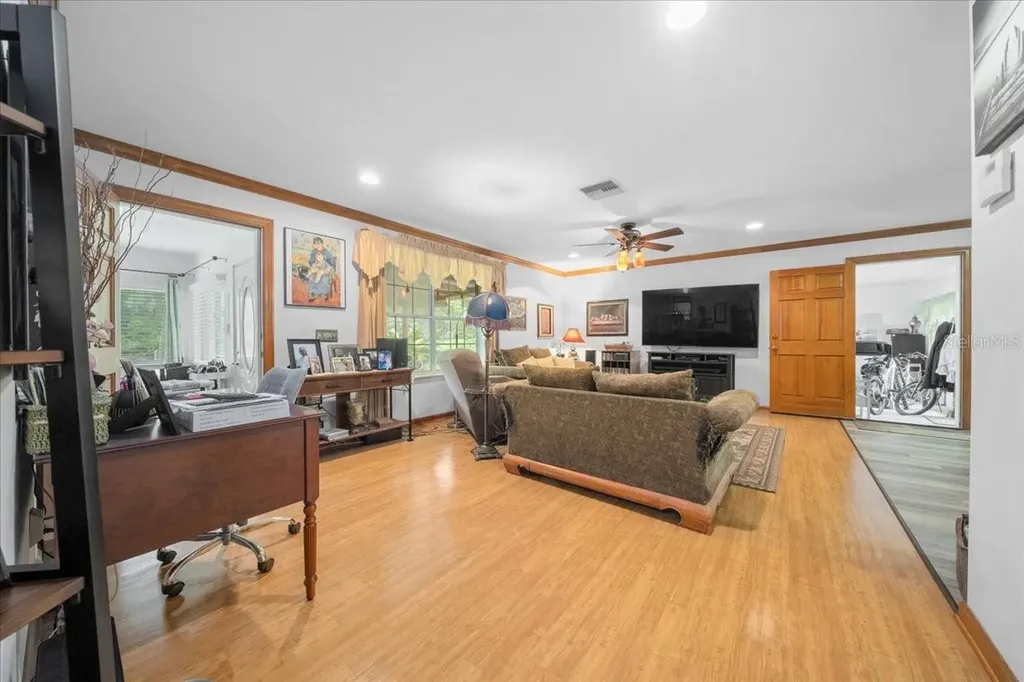 203 NW Highway 441 Micanopy FL 32667