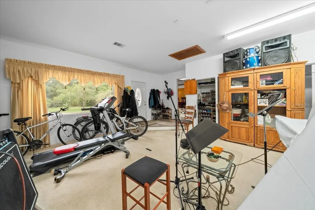 203 NW Highway 441 Micanopy FL 32667