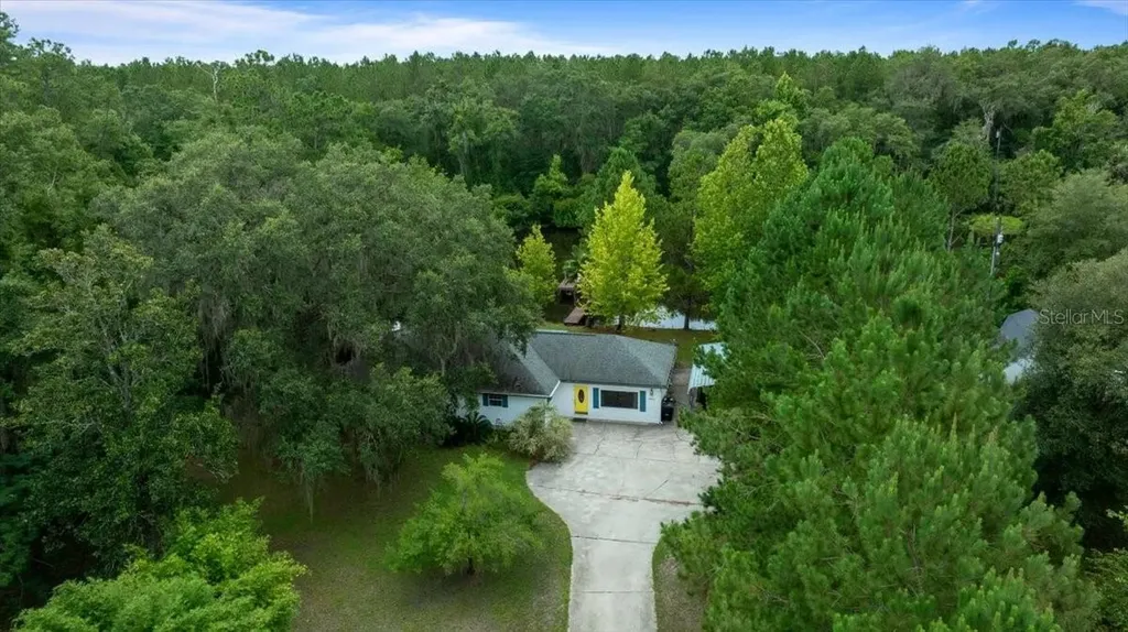 203 NW Highway 441 Micanopy FL 32667