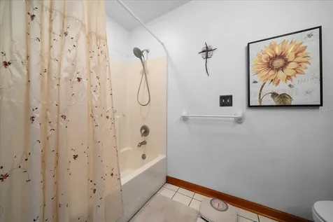 203 NW Highway 441 Micanopy FL 32667