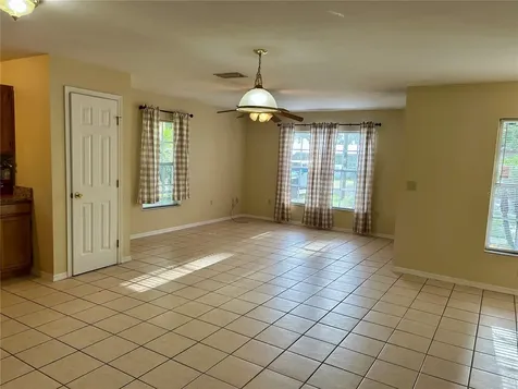 209 N 1st Avenue Wauchula FL 33873