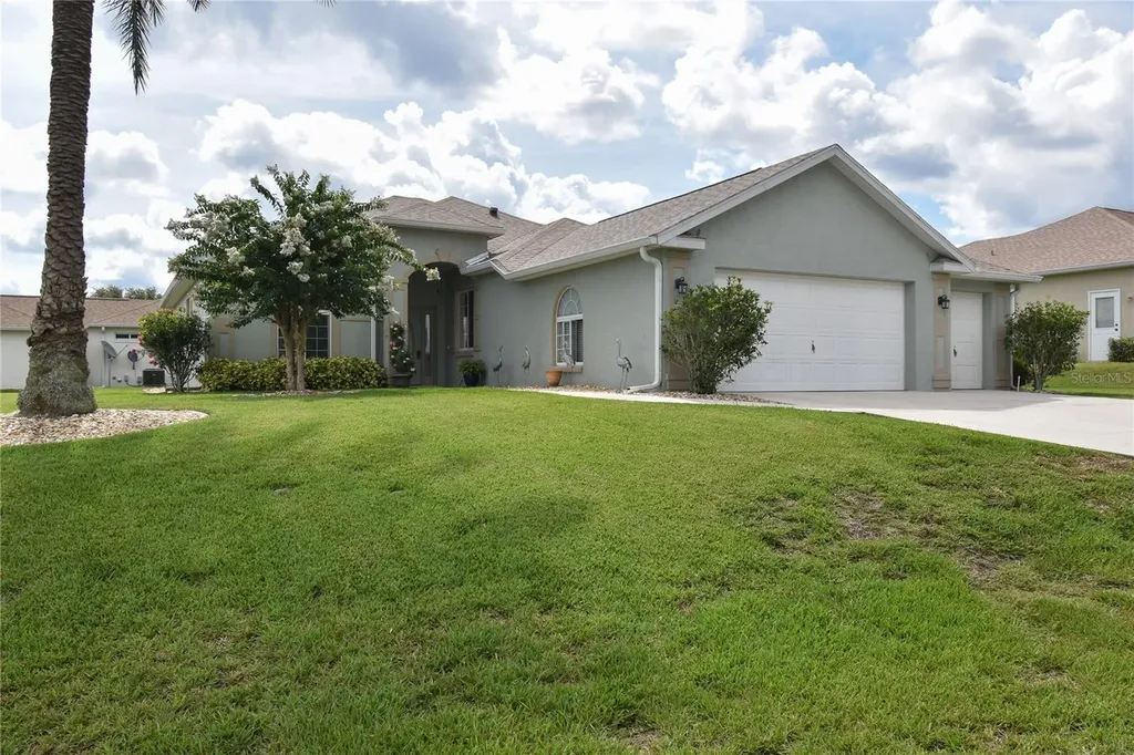 2111 NW 58th Court Ocala FL 34482