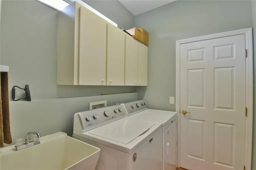 2111 NW 58th Court Ocala FL 34482