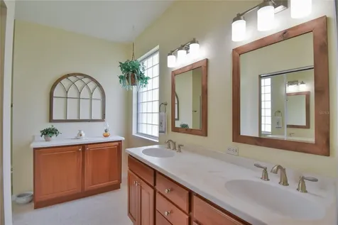 2111 NW 58th Court Ocala FL 34482