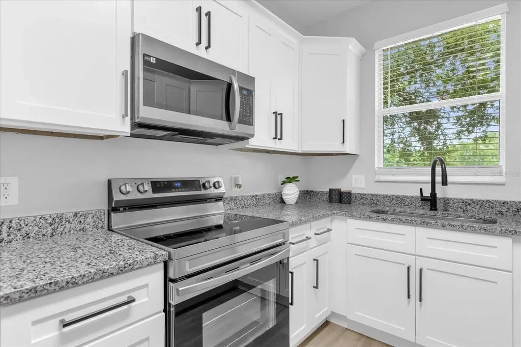 2020 Calabria Avenue Davenport FL 33897