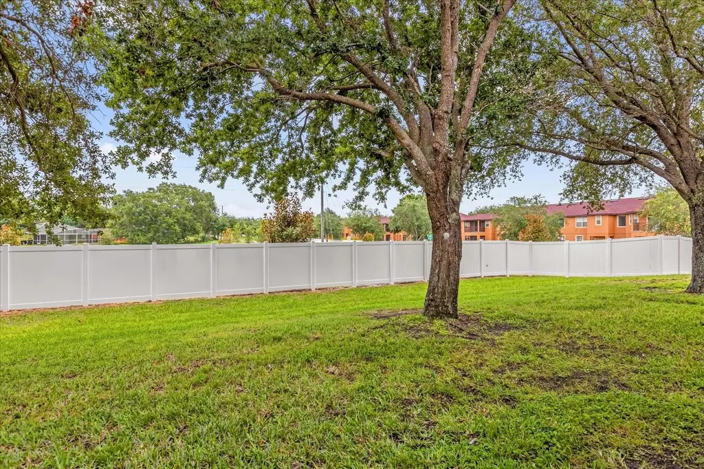2020 Calabria Avenue Davenport FL 33897