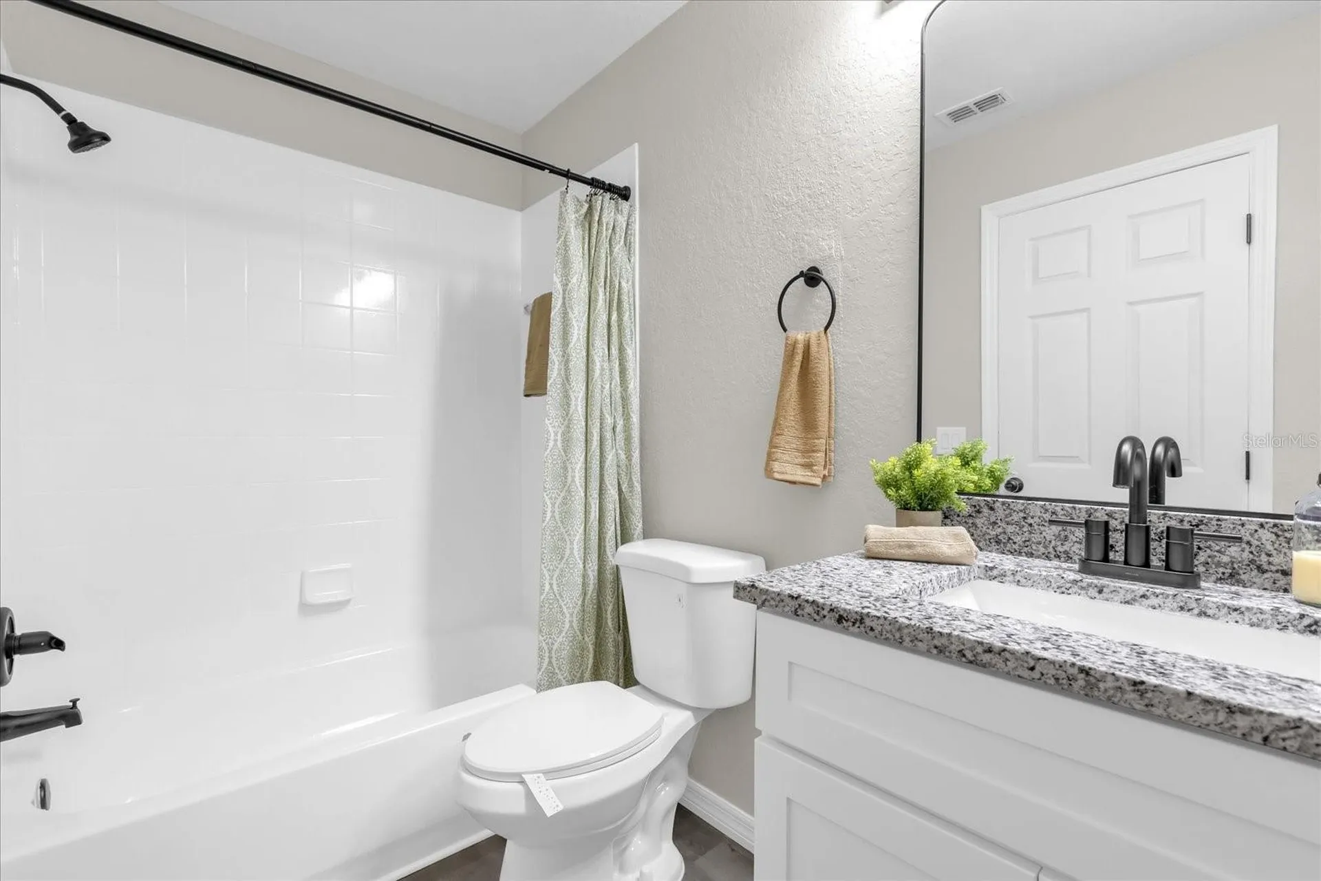 2020 Calabria Avenue Davenport FL 33897