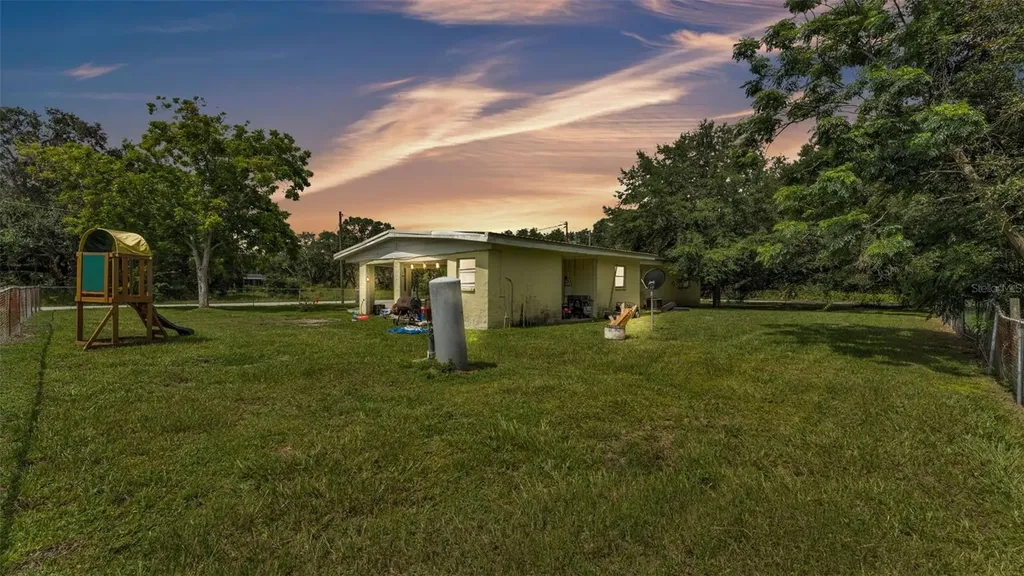 150 North Avenue Mulberry FL 33860