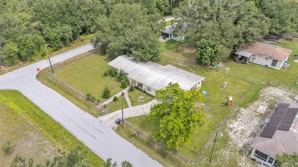 150 North Avenue Mulberry FL 33860
