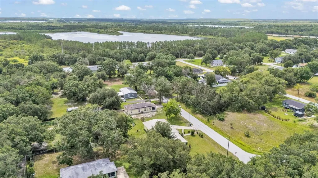 150 North Avenue Mulberry FL 33860
