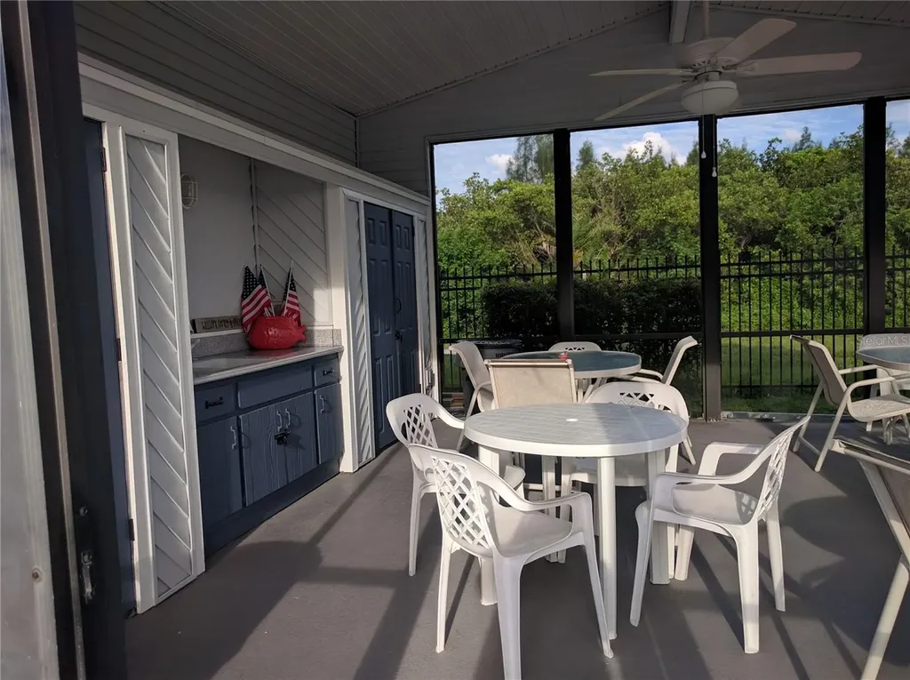 515 Leffingwell Avenue Ellenton FL 34222