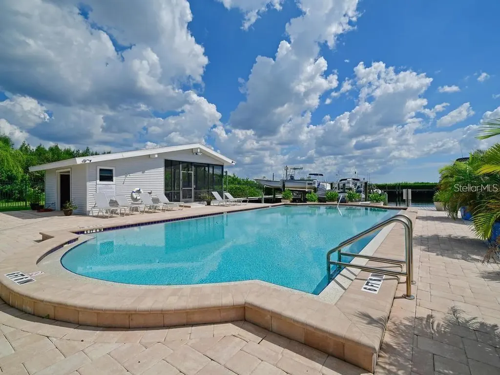 515 Leffingwell Avenue Ellenton FL 34222