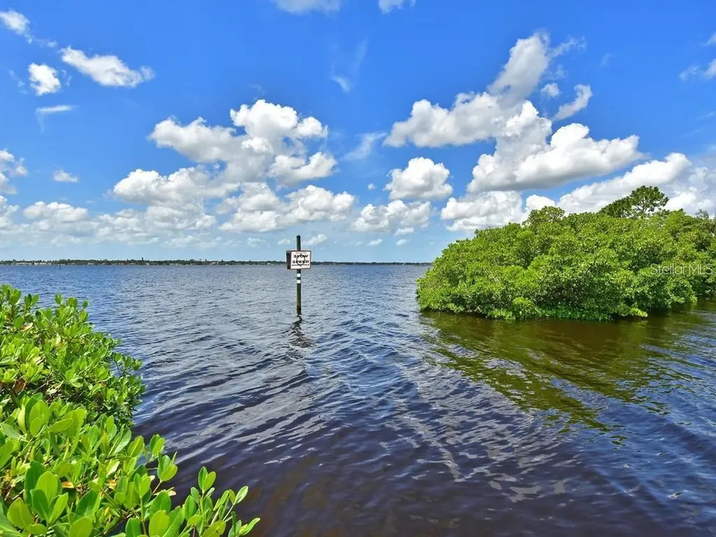 515 Leffingwell Avenue Ellenton FL 34222