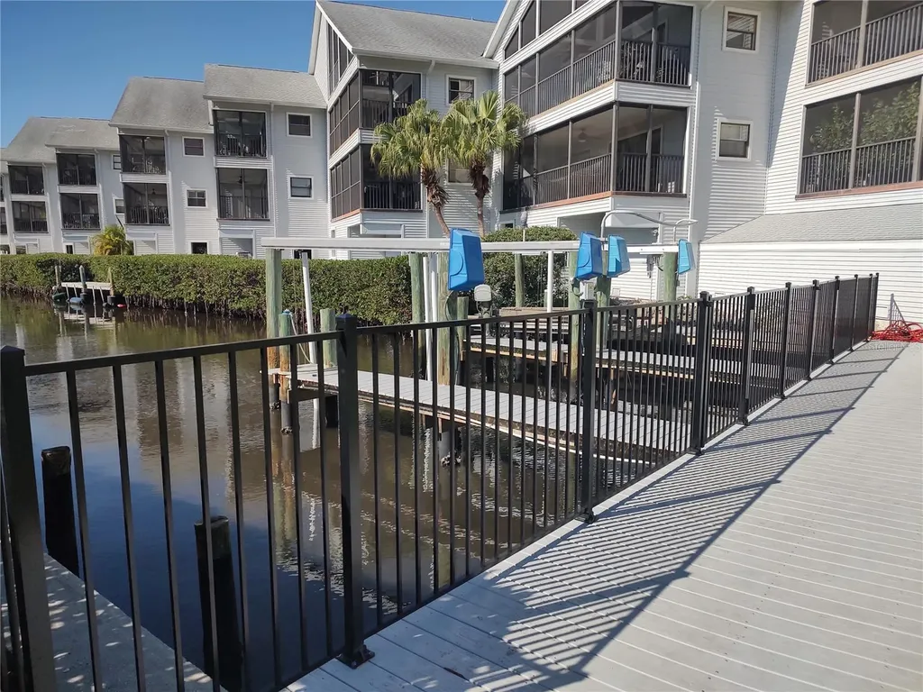 515 Leffingwell Avenue Ellenton FL 34222