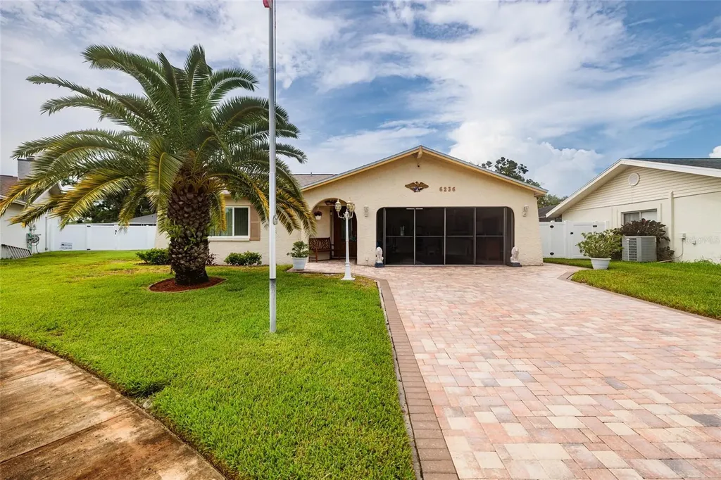 6236 104th Avenue N Pinellas Park FL 33782