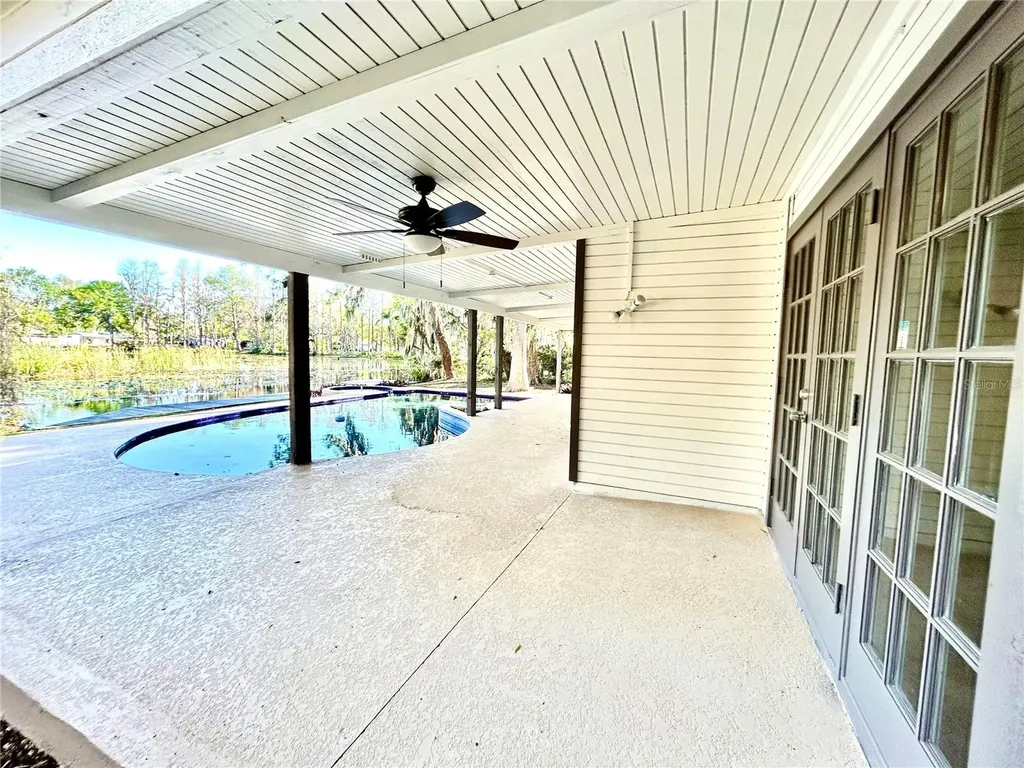 17017 Paula Lane Lutz FL 33558