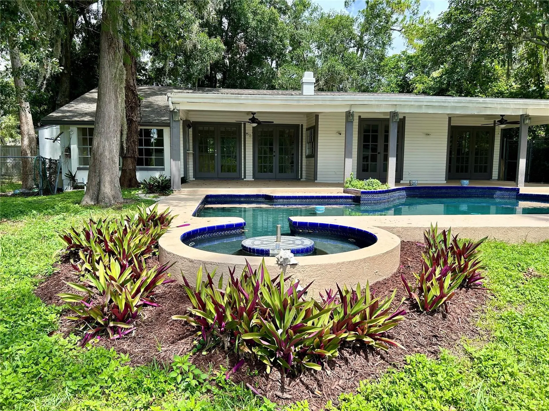 17017 Paula Lane Lutz FL 33558