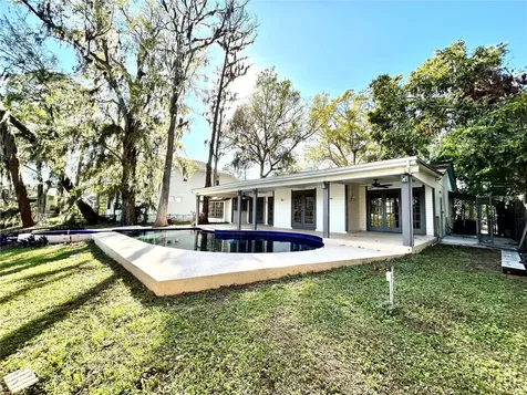 17017 Paula Lane Lutz FL 33558