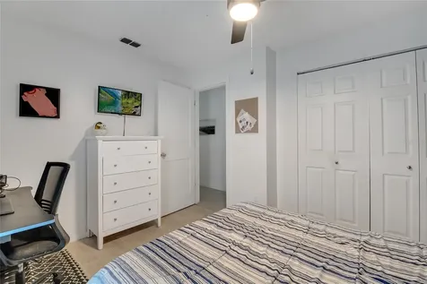 4754 Lake Shore Drive St Cloud FL 34772