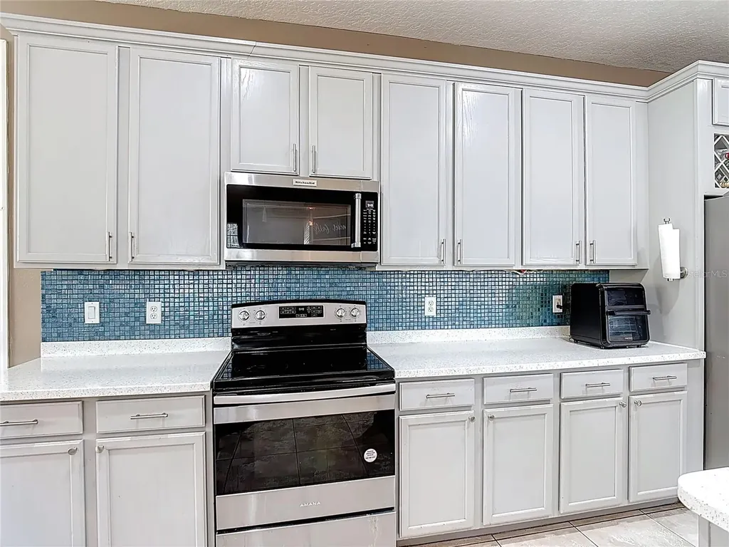 2460 The Oaks Boulevard Kissimmee FL 34746