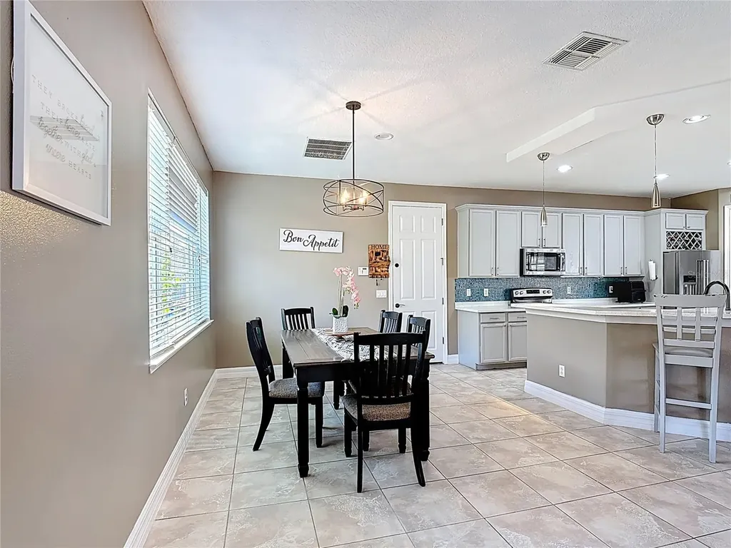 2460 The Oaks Boulevard Kissimmee FL 34746