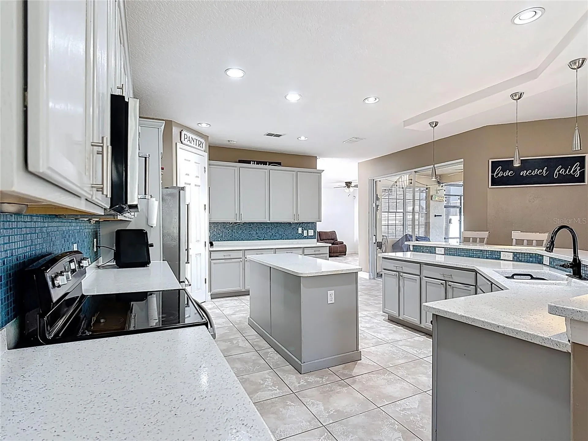 2460 The Oaks Boulevard Kissimmee FL 34746