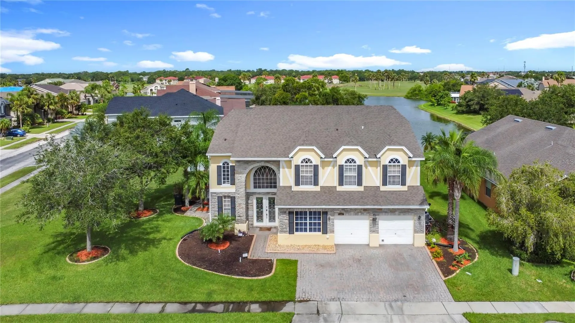 2460 The Oaks Boulevard Kissimmee FL 34746