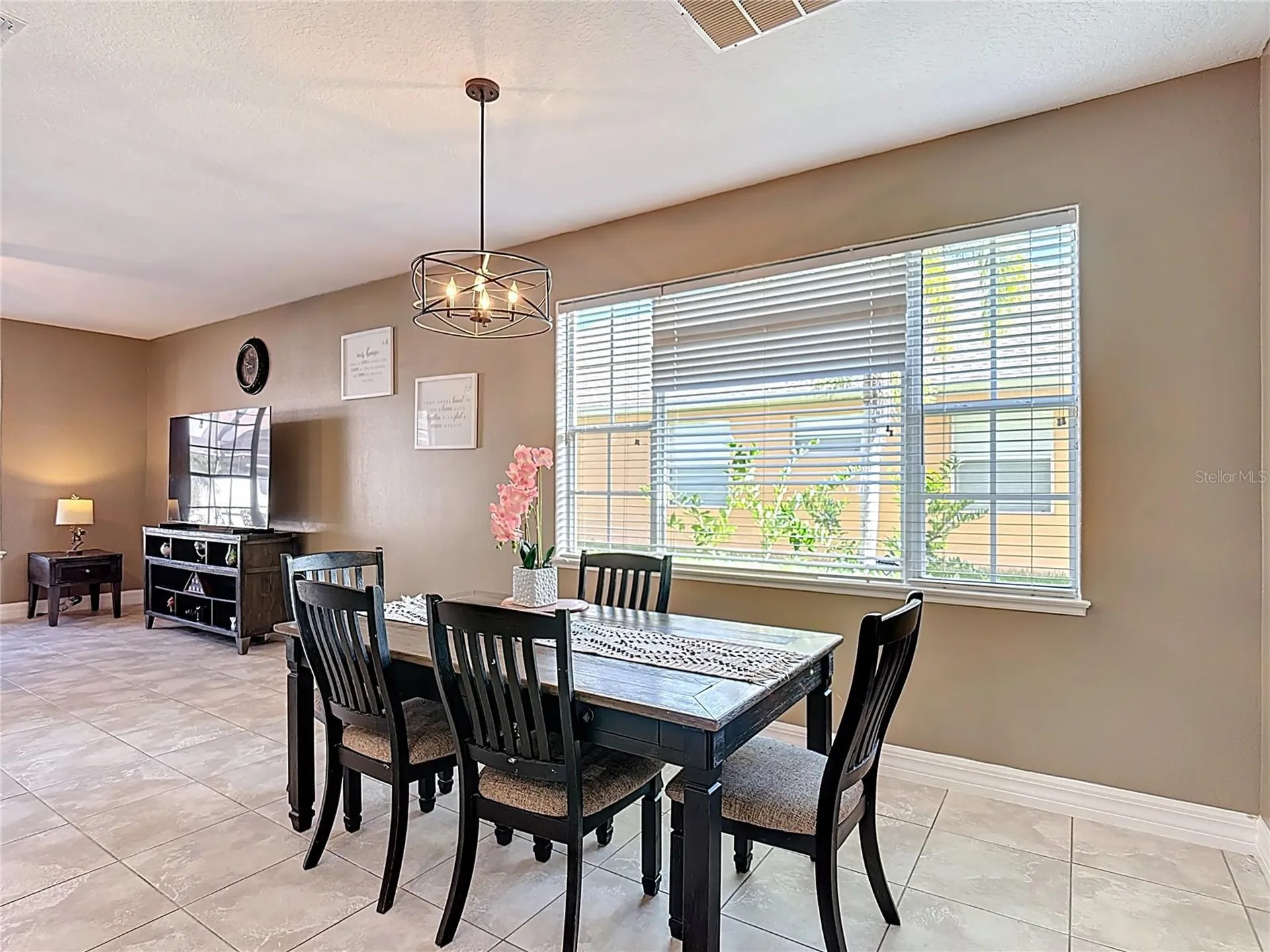 2460 The Oaks Boulevard Kissimmee FL 34746