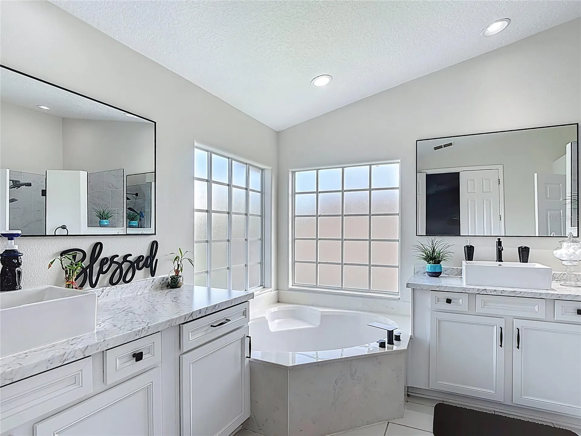 2460 The Oaks Boulevard Kissimmee FL 34746