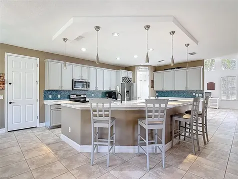 2460 The Oaks Boulevard Kissimmee FL 34746