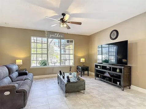 2460 The Oaks Boulevard Kissimmee FL 34746