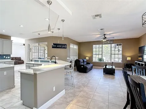 2460 The Oaks Boulevard Kissimmee FL 34746