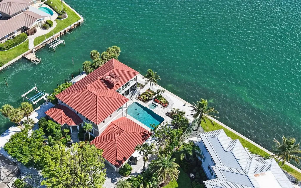 585 Gunwale Lane Longboat Key FL 34228