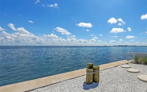 585 Gunwale Lane Longboat Key FL 34228