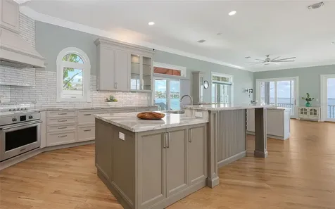 585 Gunwale Lane Longboat Key FL 34228