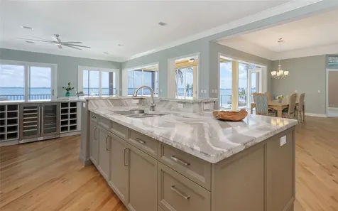585 Gunwale Lane Longboat Key FL 34228