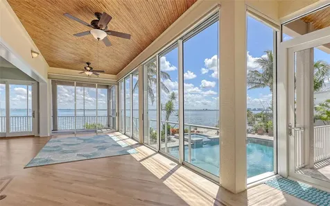 585 Gunwale Lane Longboat Key FL 34228