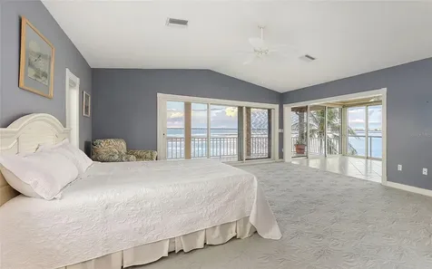 585 Gunwale Lane Longboat Key FL 34228