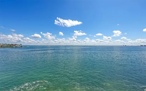 585 Gunwale Lane Longboat Key FL 34228