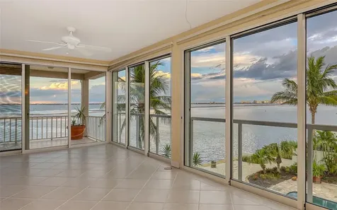 585 Gunwale Lane Longboat Key FL 34228