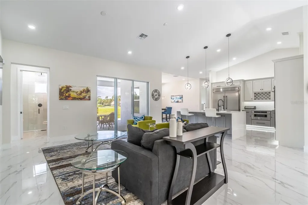 2943 Decker Avenue Orlando FL 32833