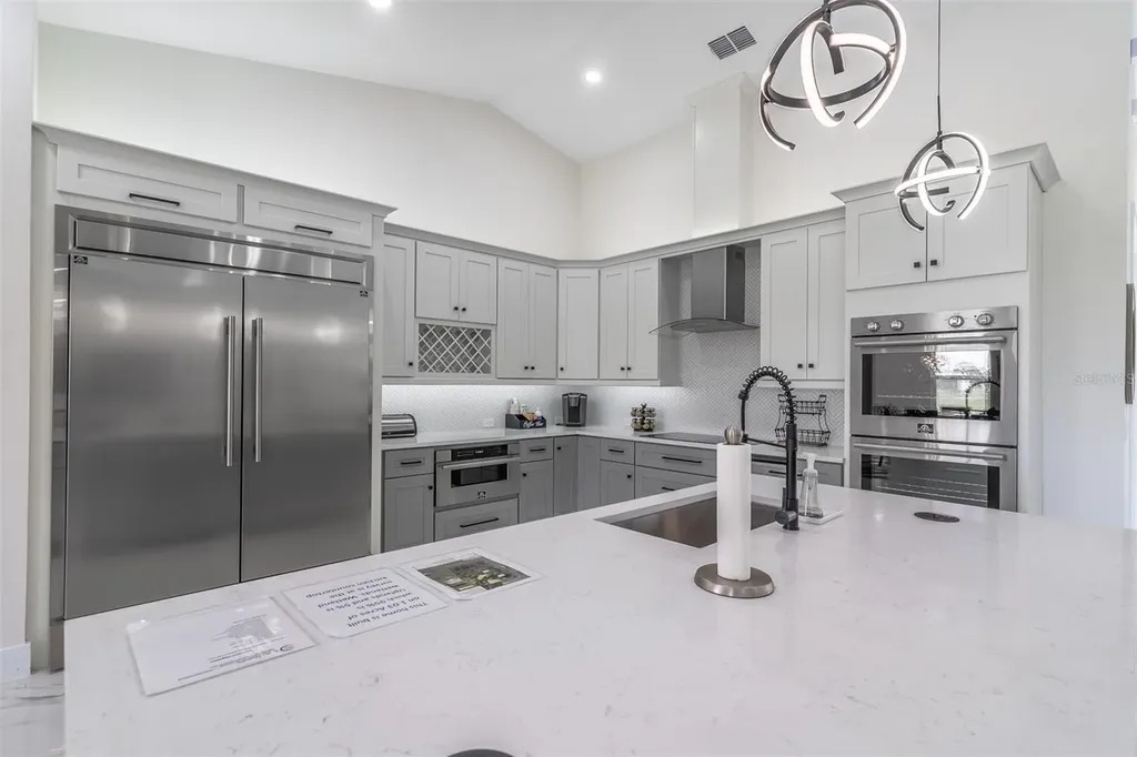 2943 Decker Avenue Orlando FL 32833