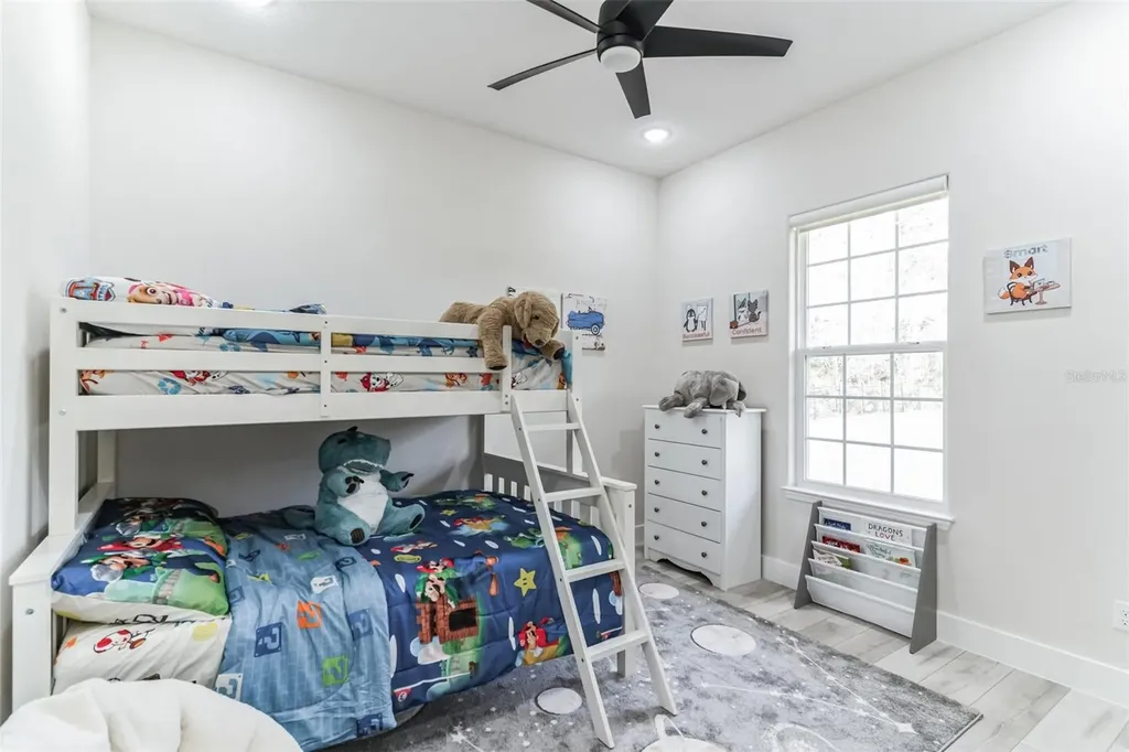 2943 Decker Avenue Orlando FL 32833