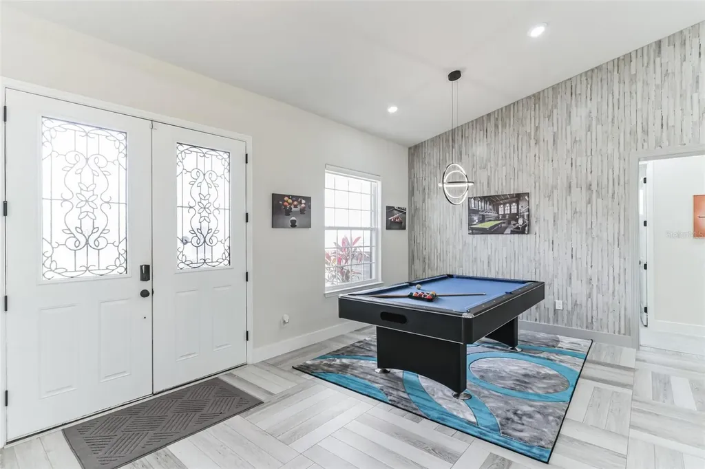 2943 Decker Avenue Orlando FL 32833