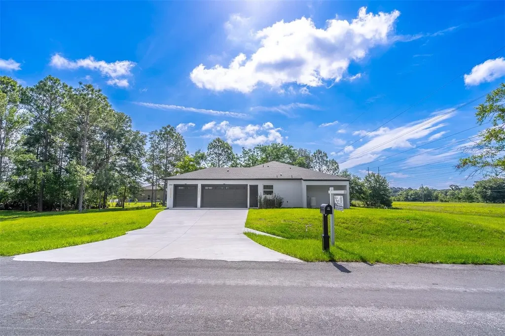 2943 Decker Avenue Orlando FL 32833